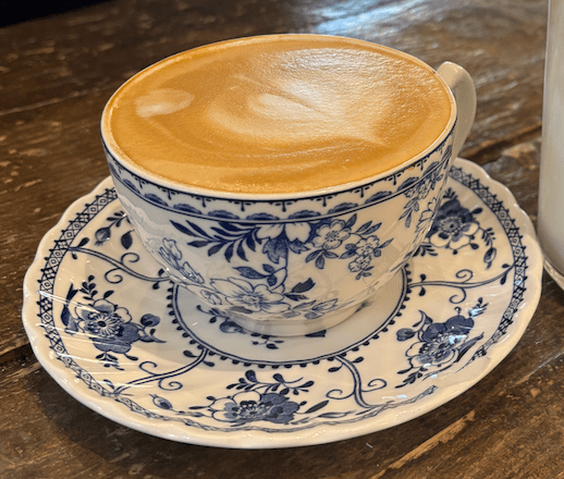 Maman: A Cozy French Café&nbsp;Experience
